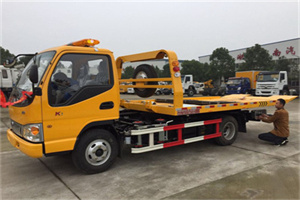 武穴哪里有拖车服务